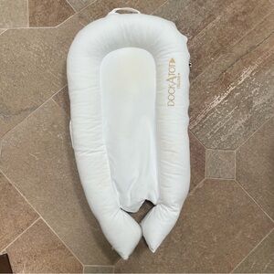 Dock a tot (dockatot) Deluxe +